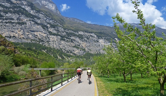 B-0949-pista-ciclabile-valle-dei-laghi